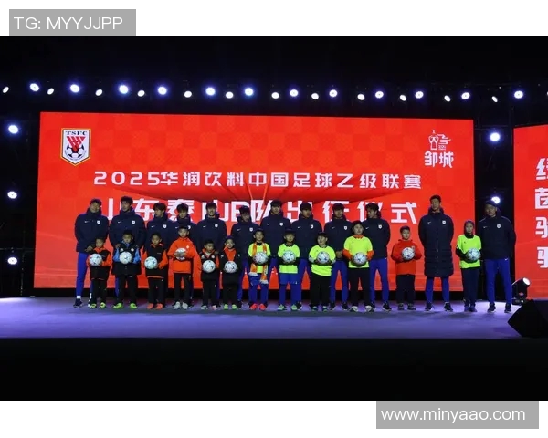 全国足球明星的崛起与发展历程探讨及其对中国足球的影响 全国足球明星的崛起与发展历程探讨及其对中国足球的影响